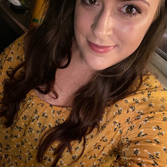 Meet your Posher, Caetlan - Picture 3 of 5